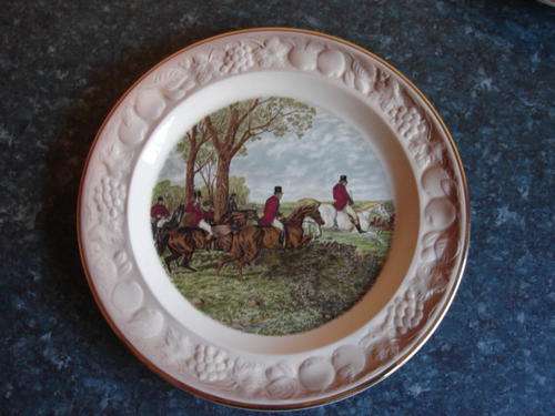 ROYAL WORCESTER-PALISSY- COLLECTORS PLATE